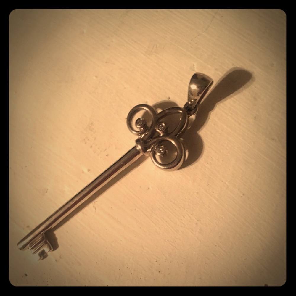 Brighton Pendant